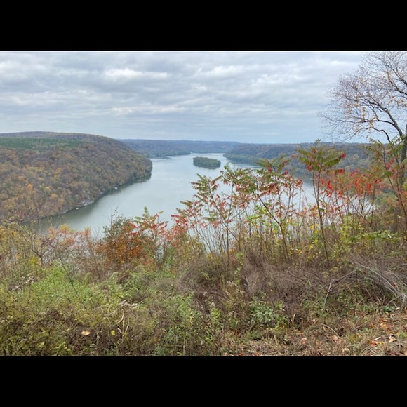 Angela’s Closet ♥️♥️ - Picture 4 of 5